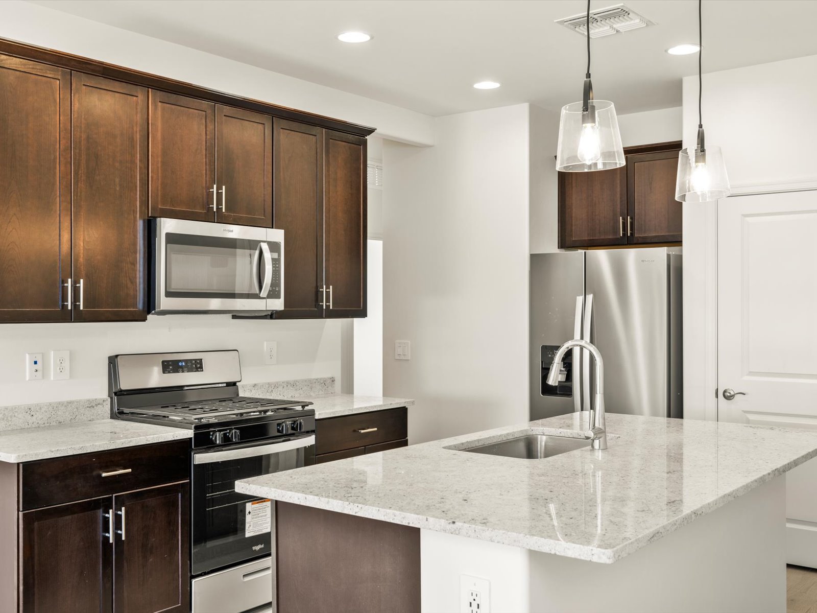 A Quick Move-in Turquoise Floorplan