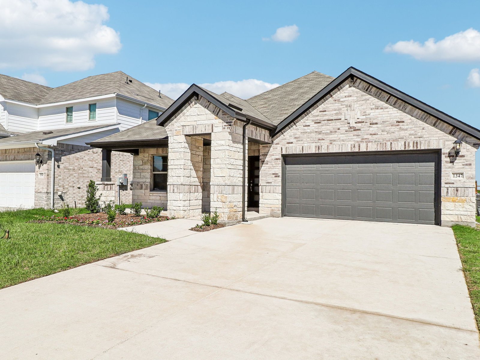 The Oleander floorplan with the Distinct 1 interior package.