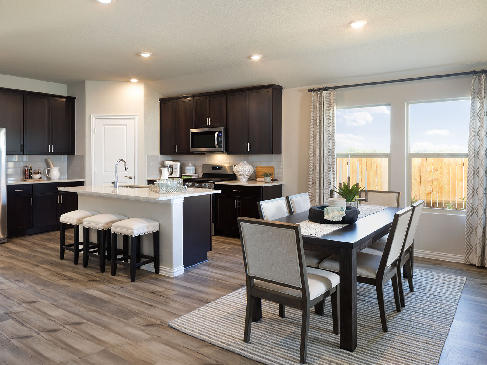 Spacious open floorplan with great natural light