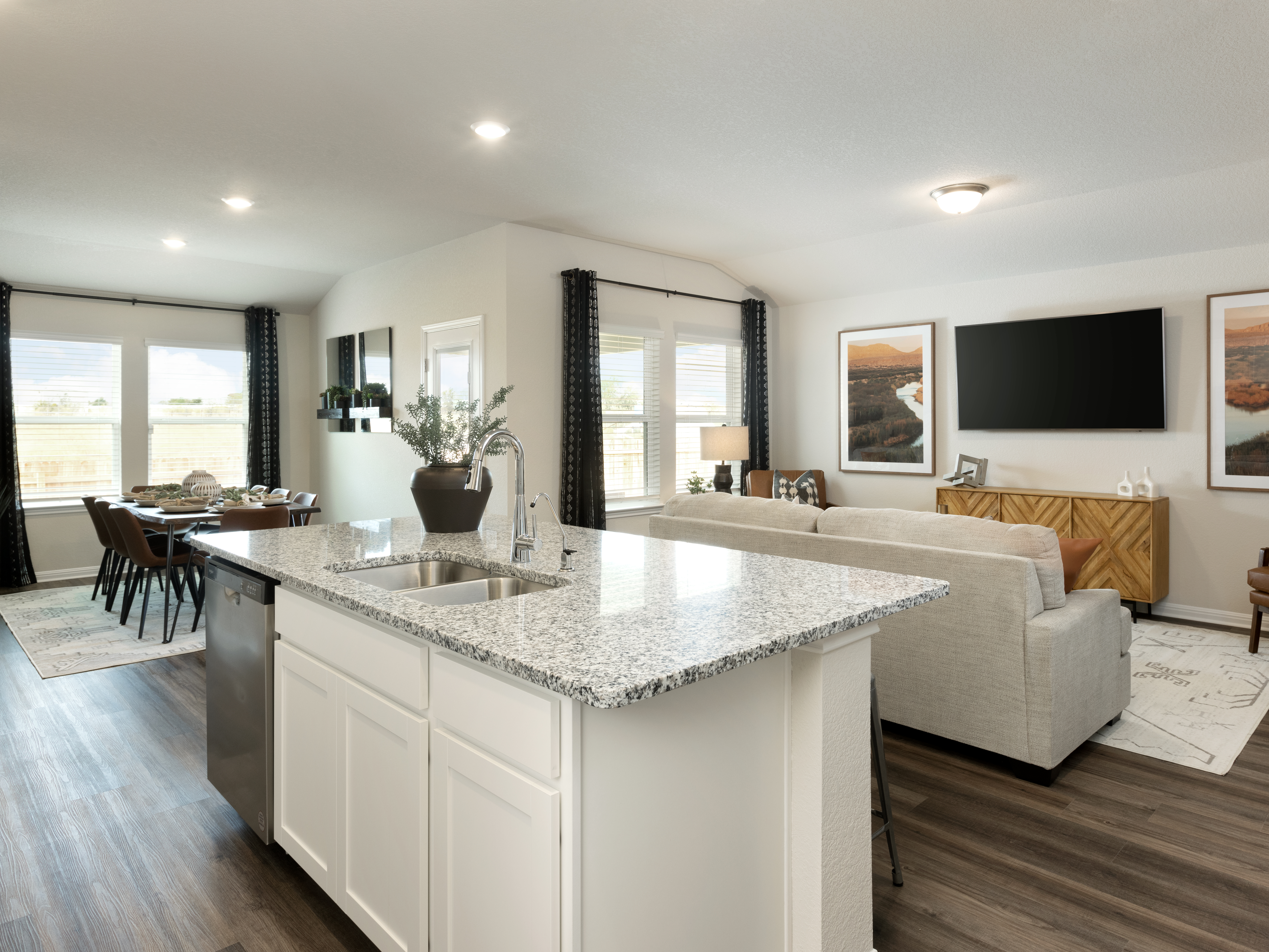 Welcome to the Callaghan floorplan modeled in Eastern Wells!