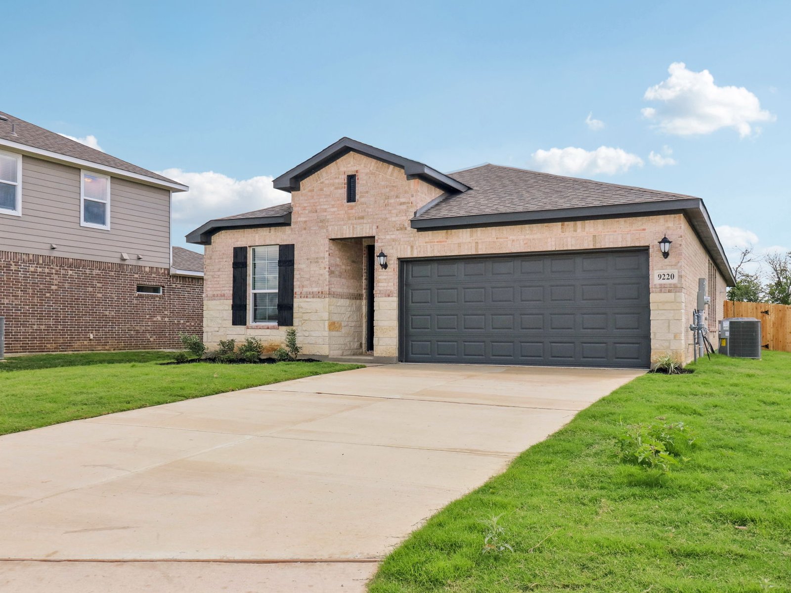 Front exterior of the Rio Grande floorplan at a Meritage Homes community.