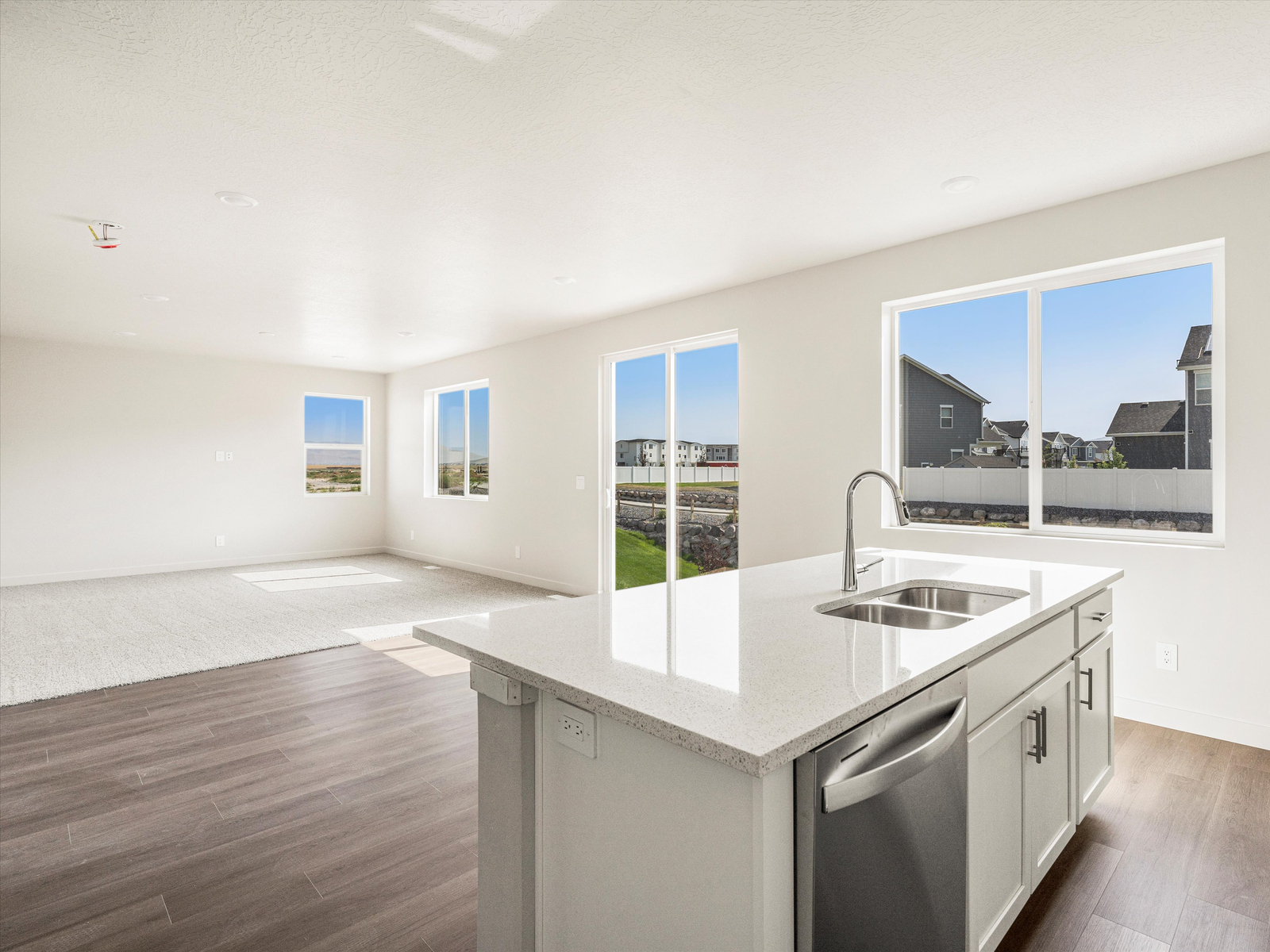 A Quick Move-in Pine Floorplan