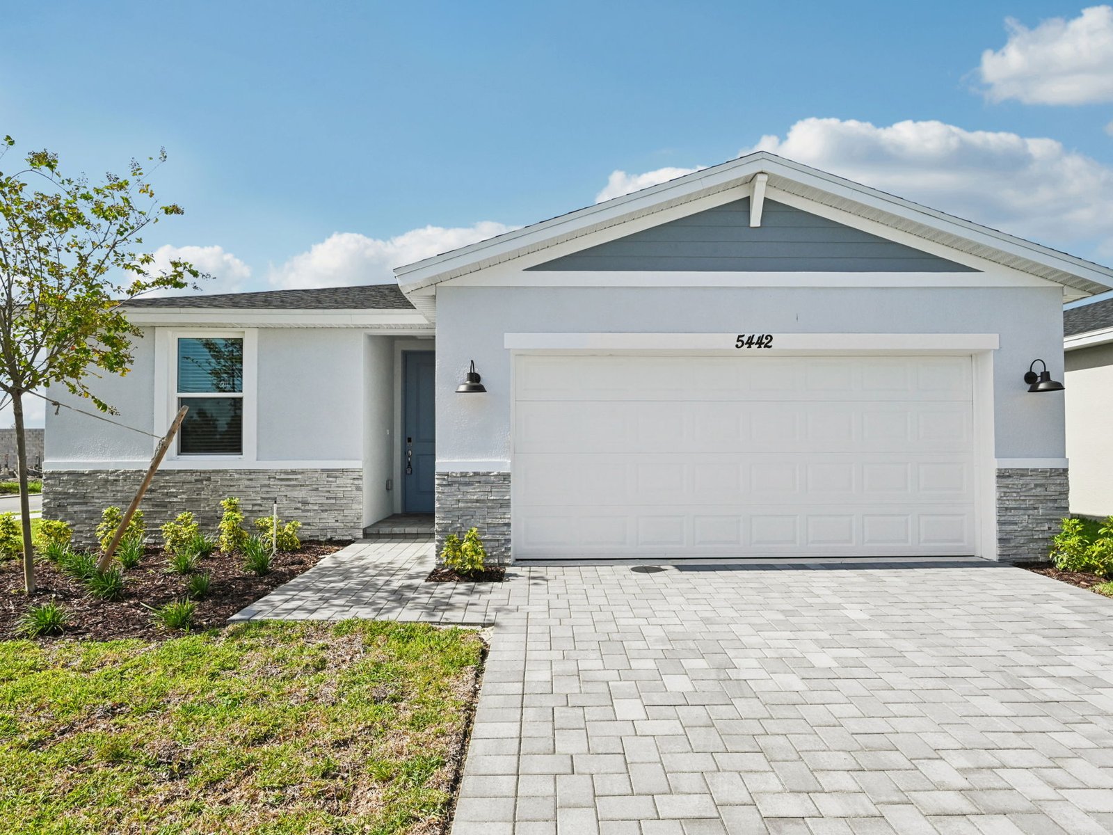 A Quick Move-in Daphne Floorplan