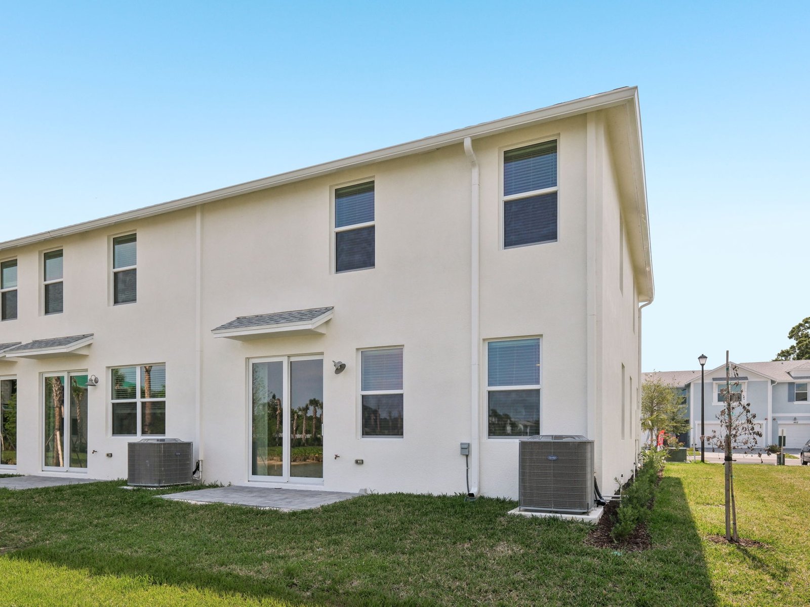 The Sandpiper End floorplan at 471 Salisbury Cir