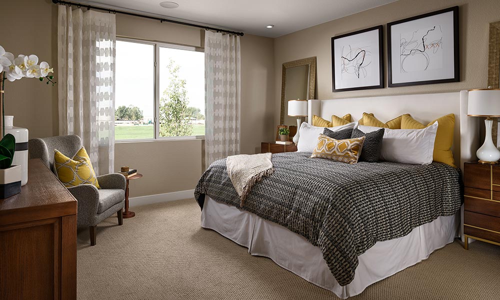 DEN_VillageAtSouthgate_TheNorthgate_ModernRustic_MasterBed