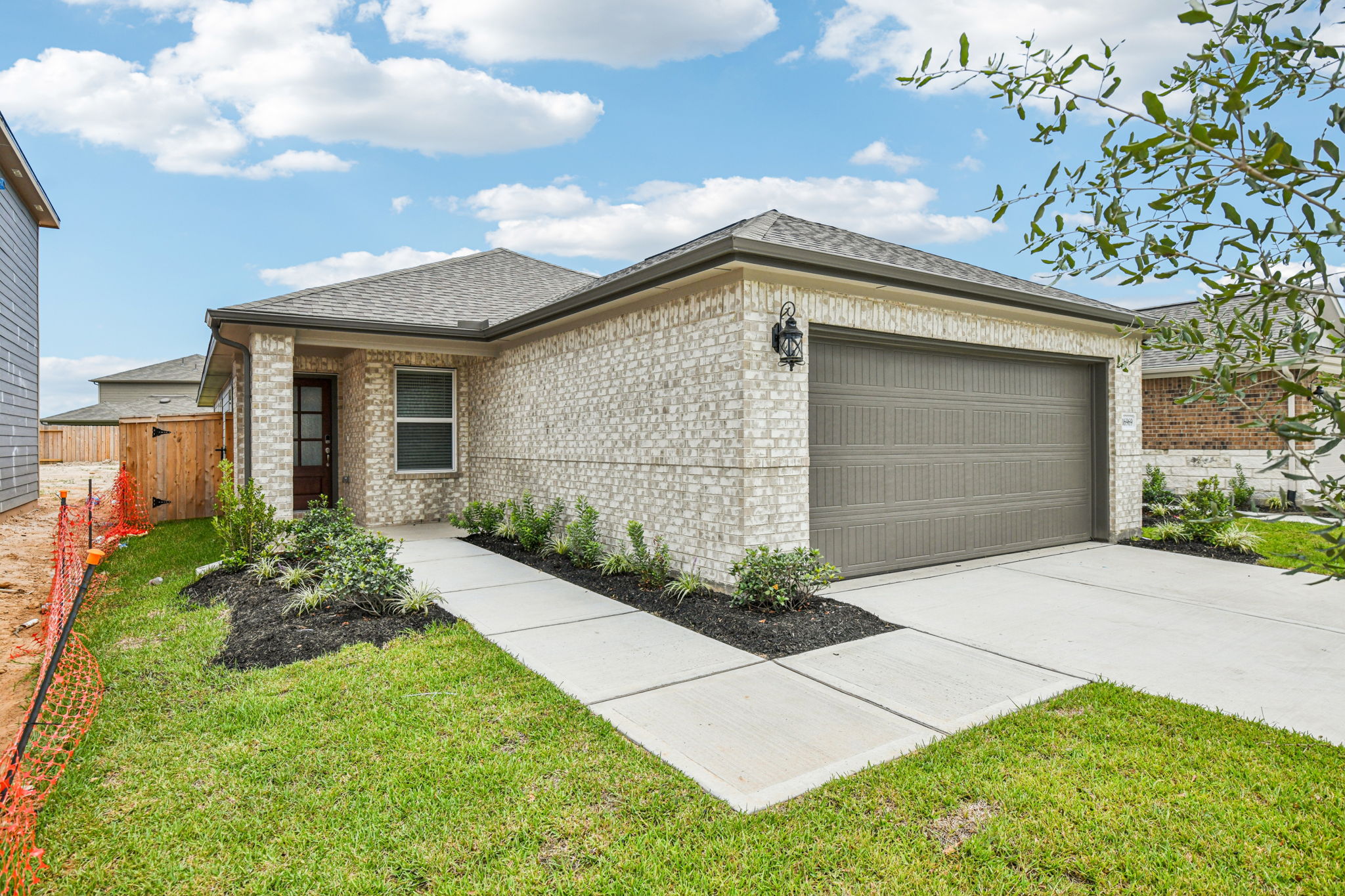 A Quick Move-in The Pinnacle (347) Floorplan