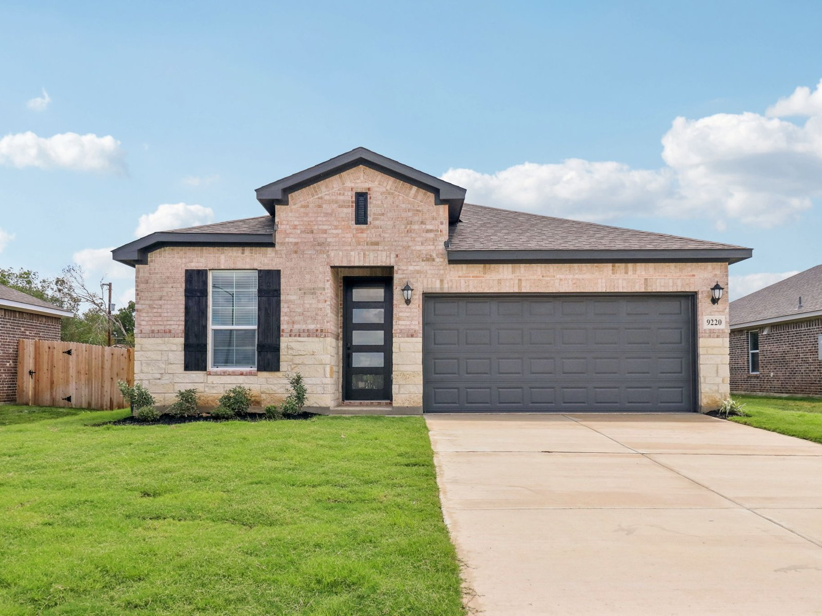 Front exterior of the Rio Grande floorplan at a Meritage Homes community.