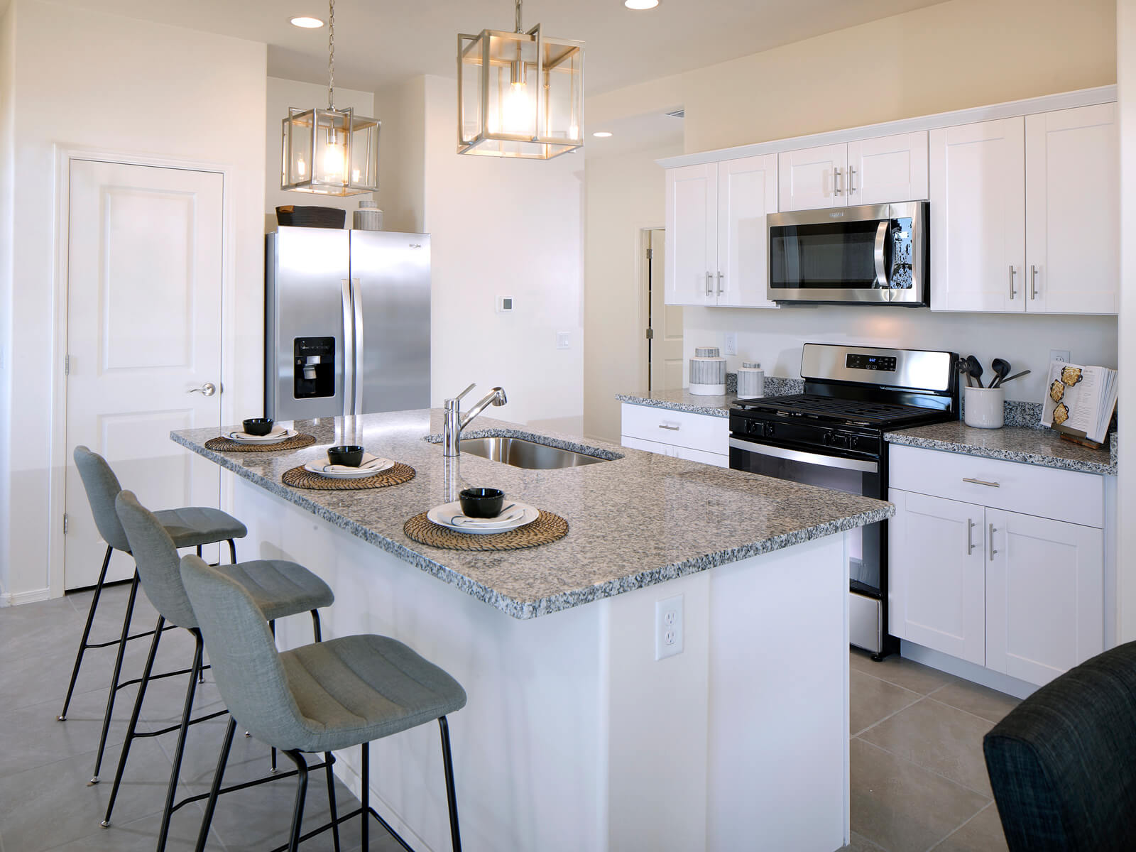 The 1560 plan modeled at Valencia Crossing in Tucson, AZ.