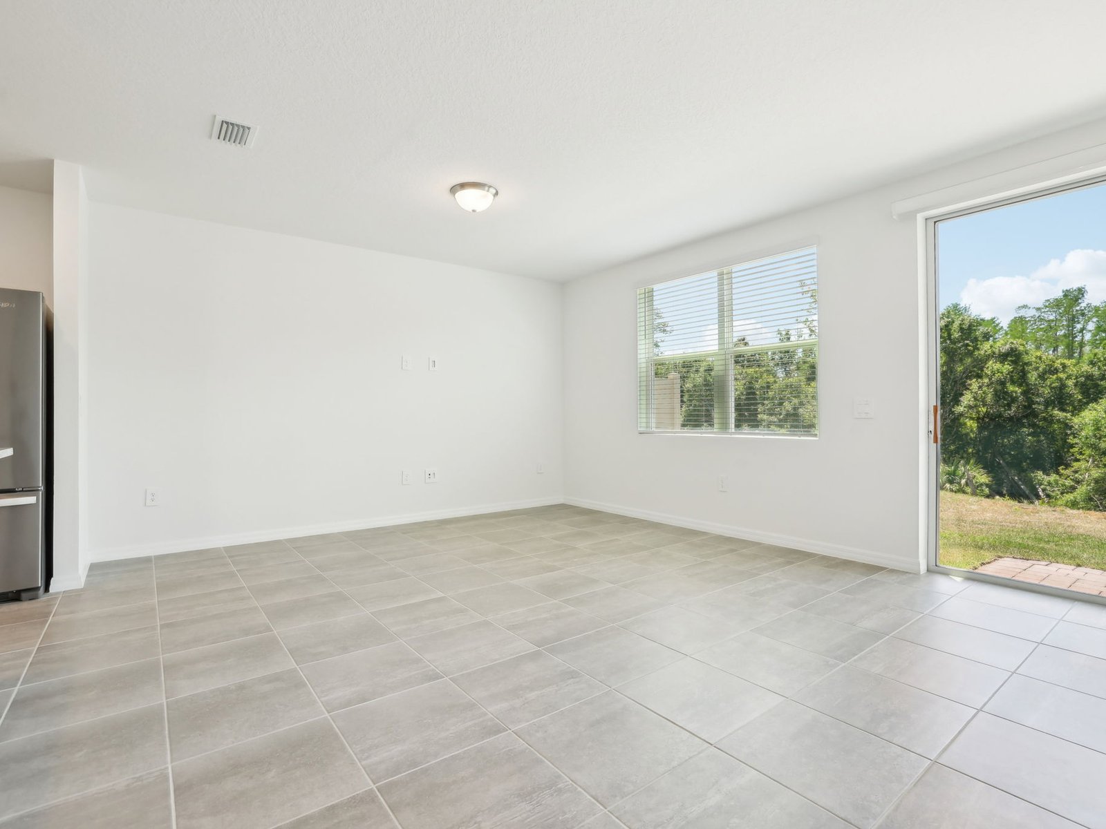 The Calistoga I floorplan at 16391 Bird of Paradise Avenue.