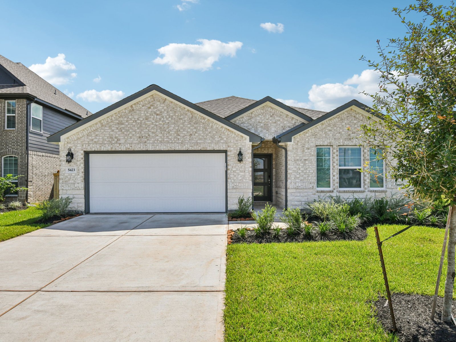A Quick Move-in The Henderson (L404) Floorplan