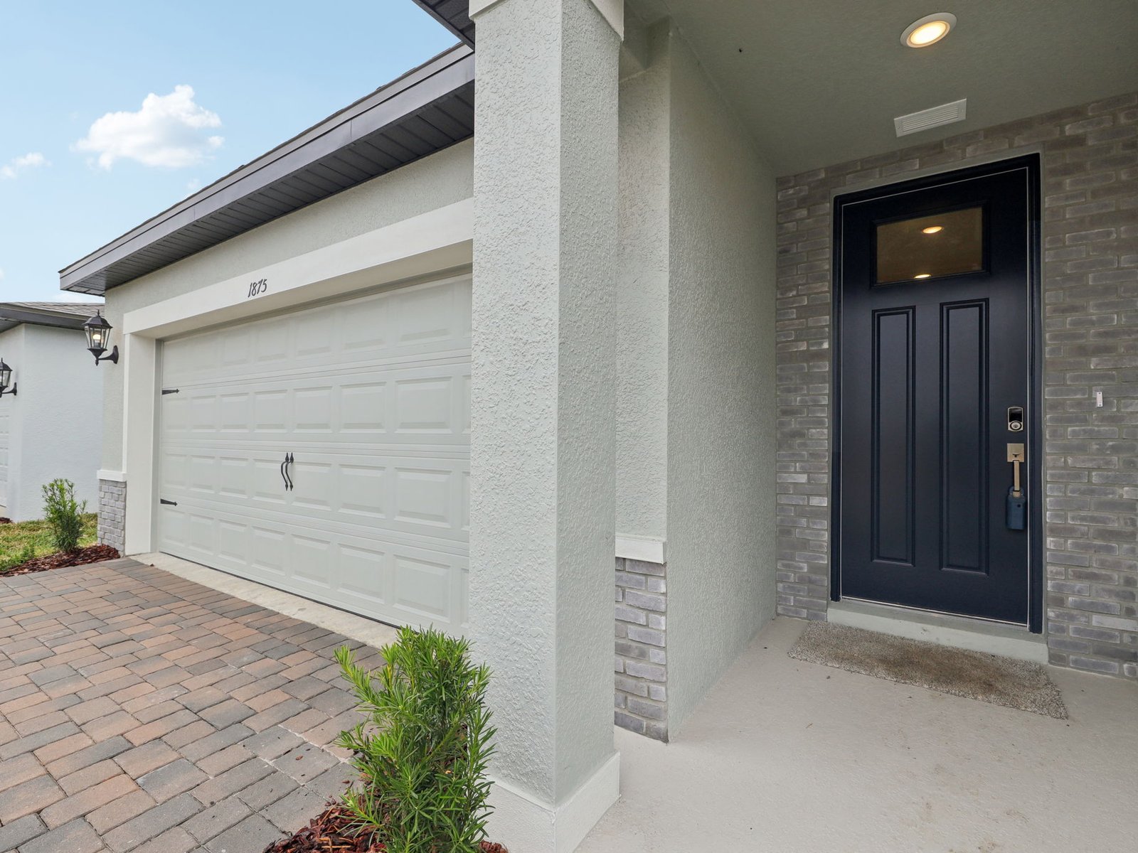 The Foxglove Floorplan at 1875 Draughton Dr.
