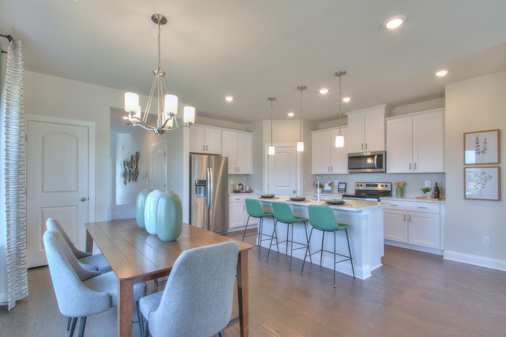 Enjoy your morning coffee at the stunning kitchen island.