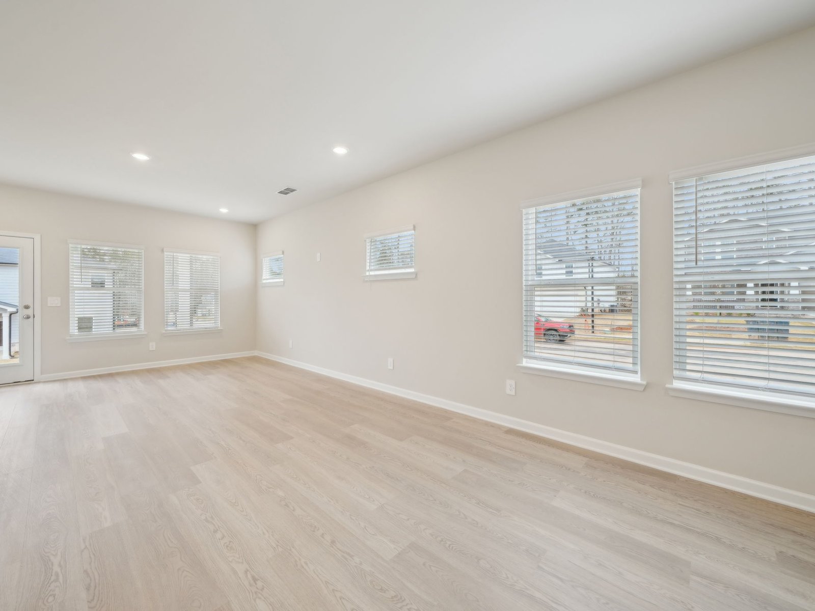 The Paisley floorplan with the Lush 1 interior packge.
