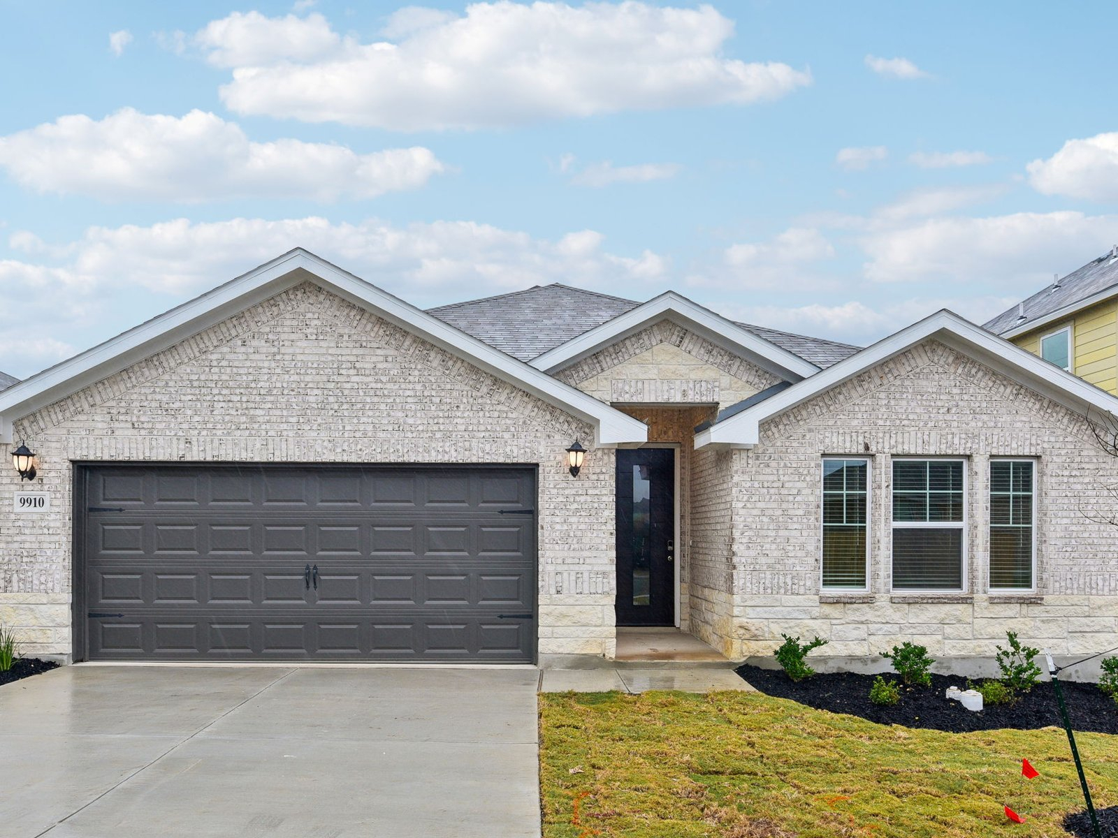 A Quick Move-in The Henderson (C404) Floorplan