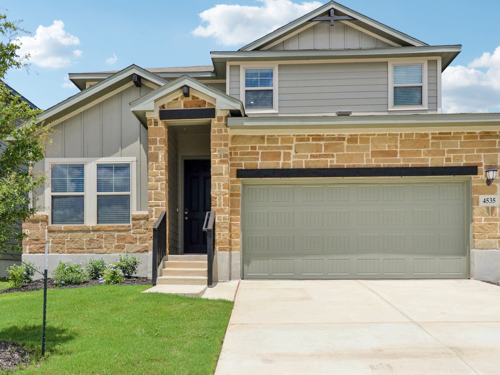 A Quick Move-in The Matador (870) Floorplan