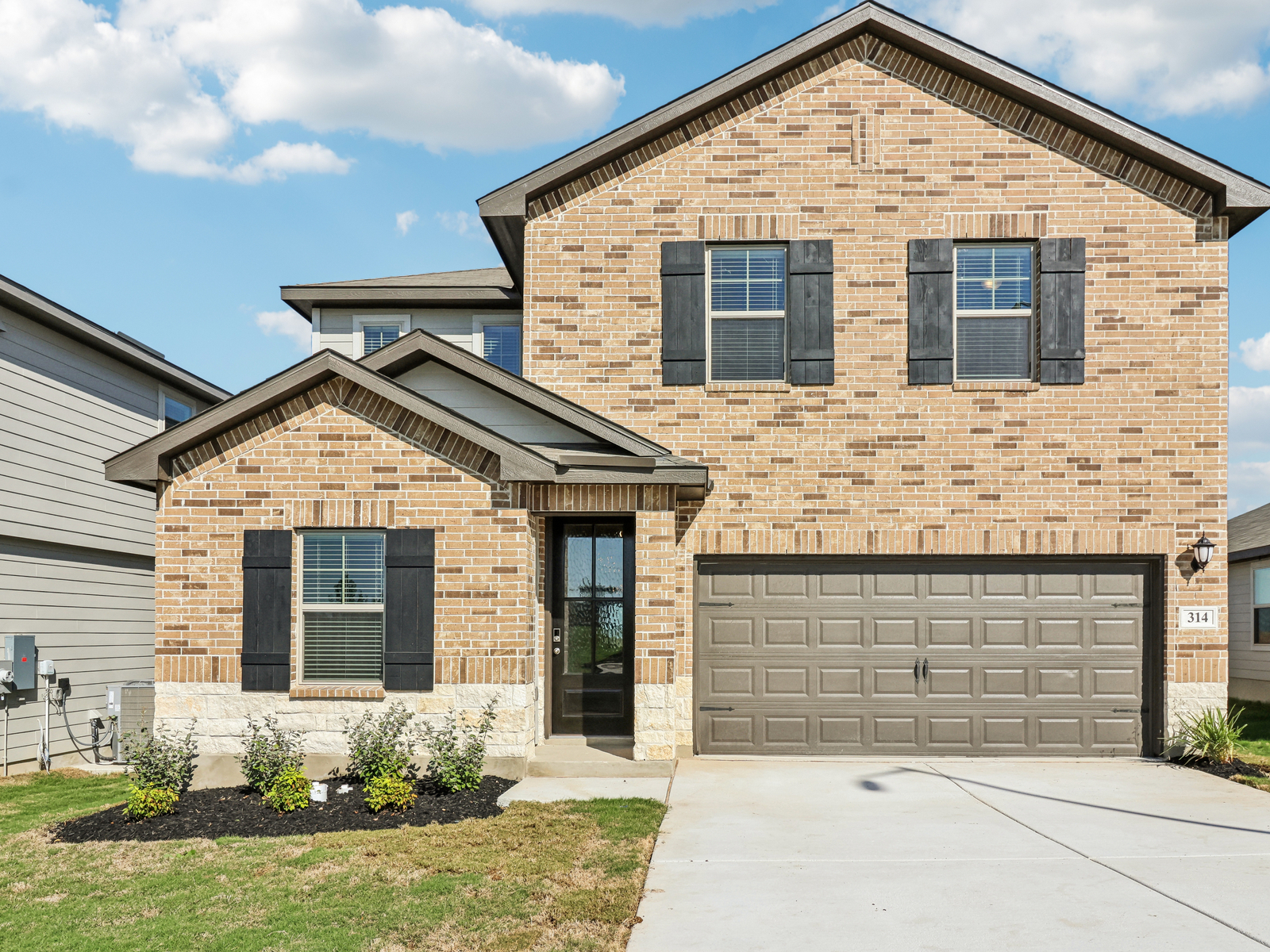 A Quick Move-in The Winedale (880) Floorplan