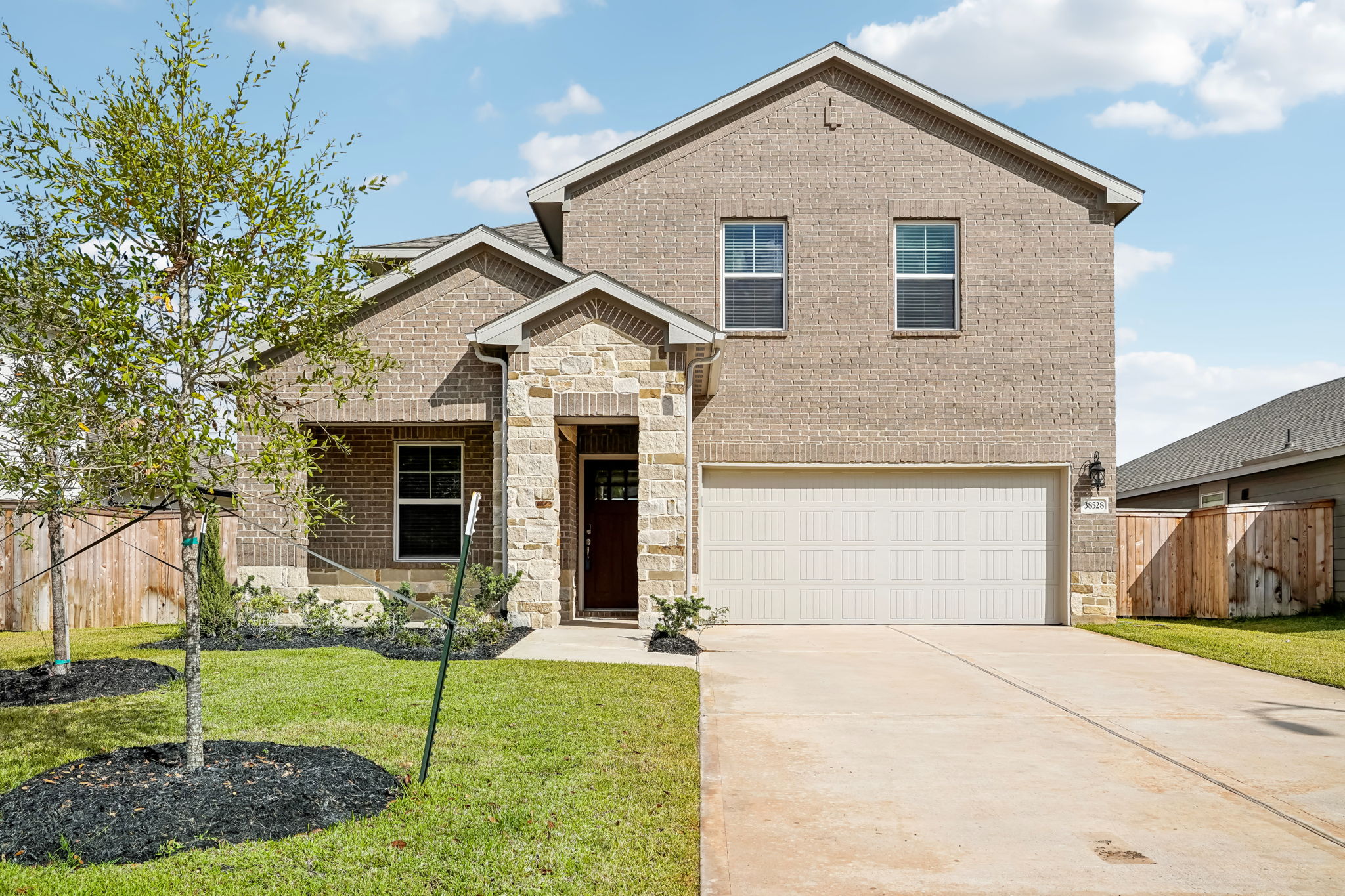 A Quick Move-in The Winedale (880) Floorplan