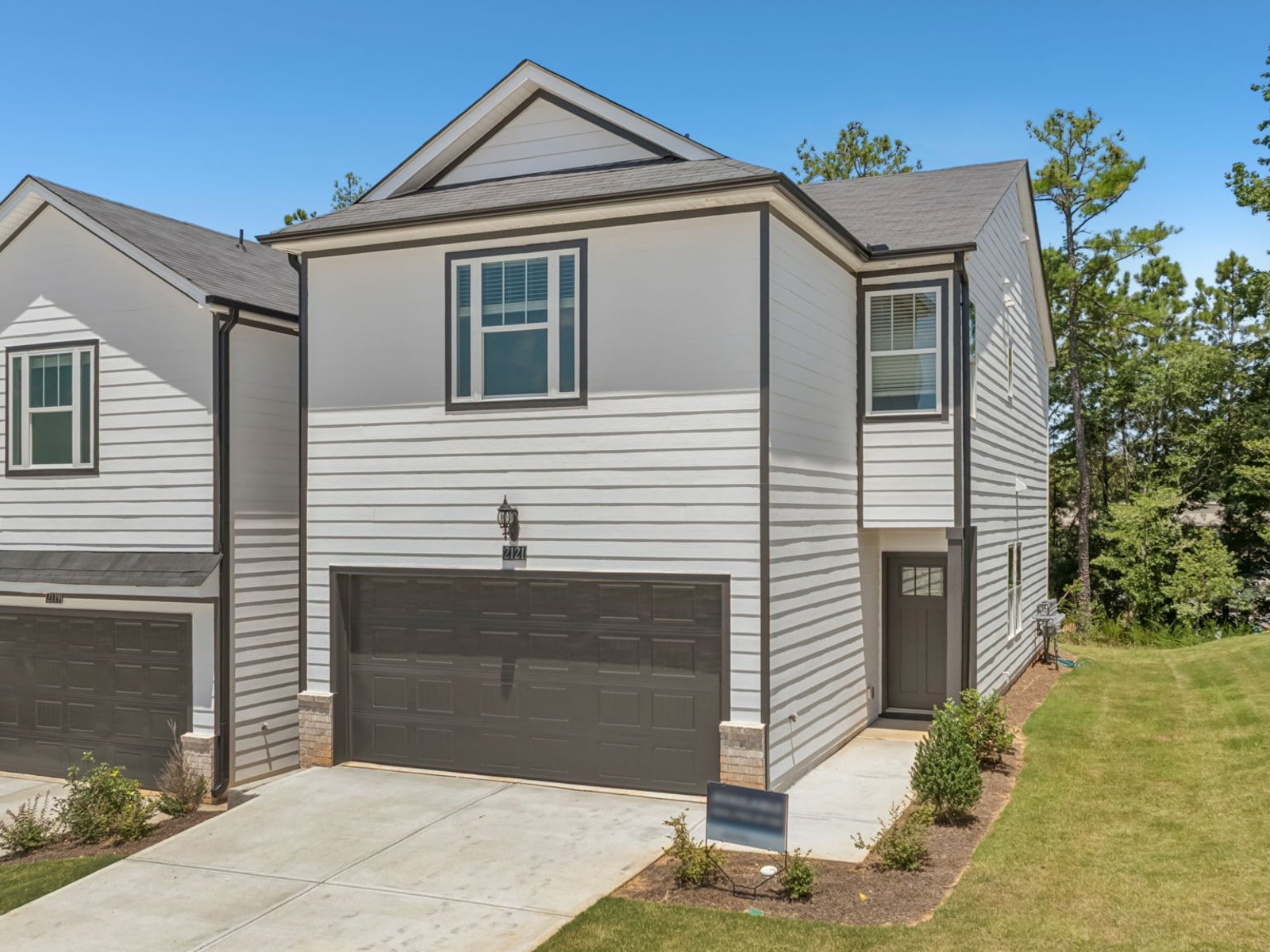 A Quick Move-in Oakland End Unit Floorplan