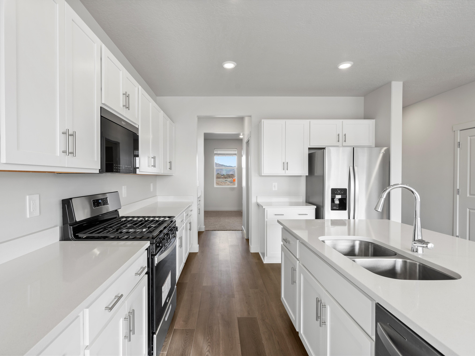 A Quick Move-in Residence 6 Floorplan