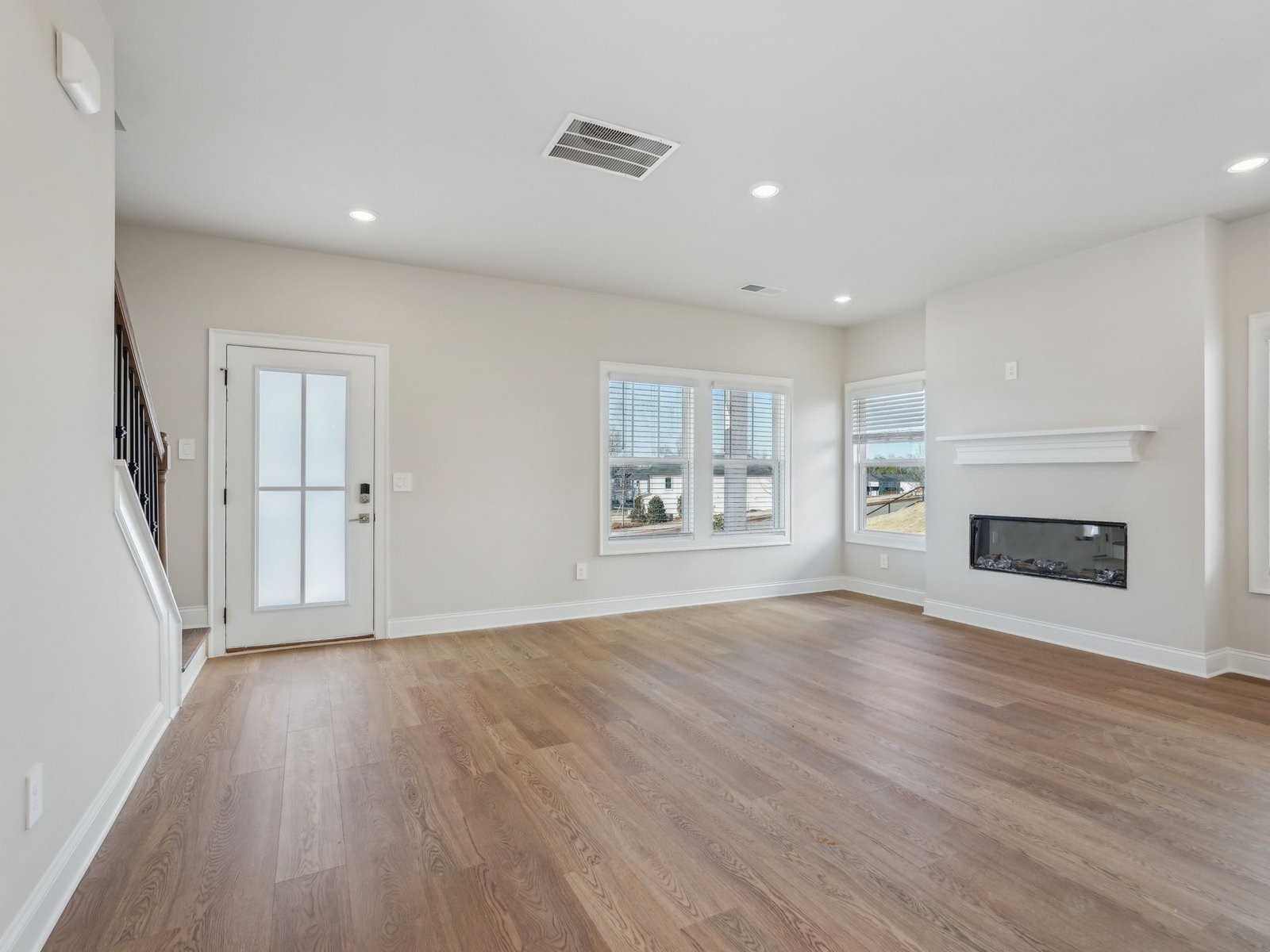 The Thompson floorplan with the Elegant Minimalism interior package.