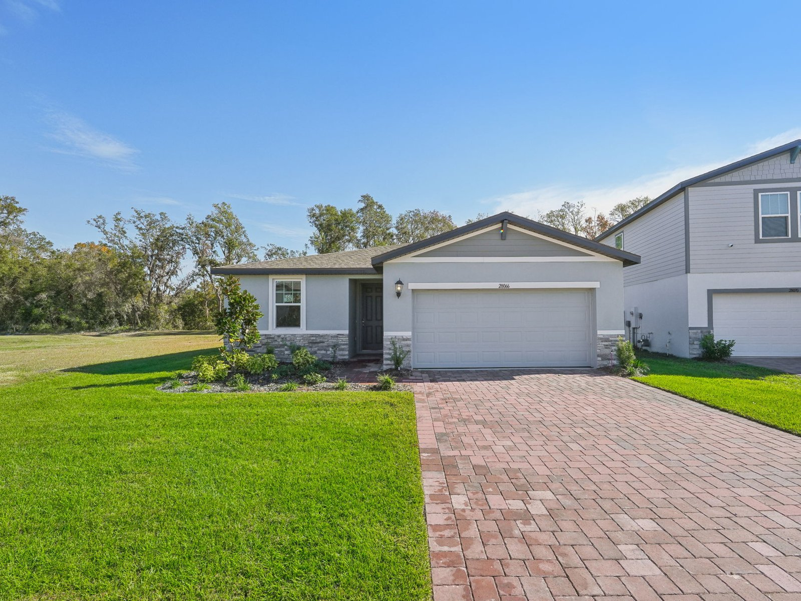 A Quick Move-in Daphne Floorplan