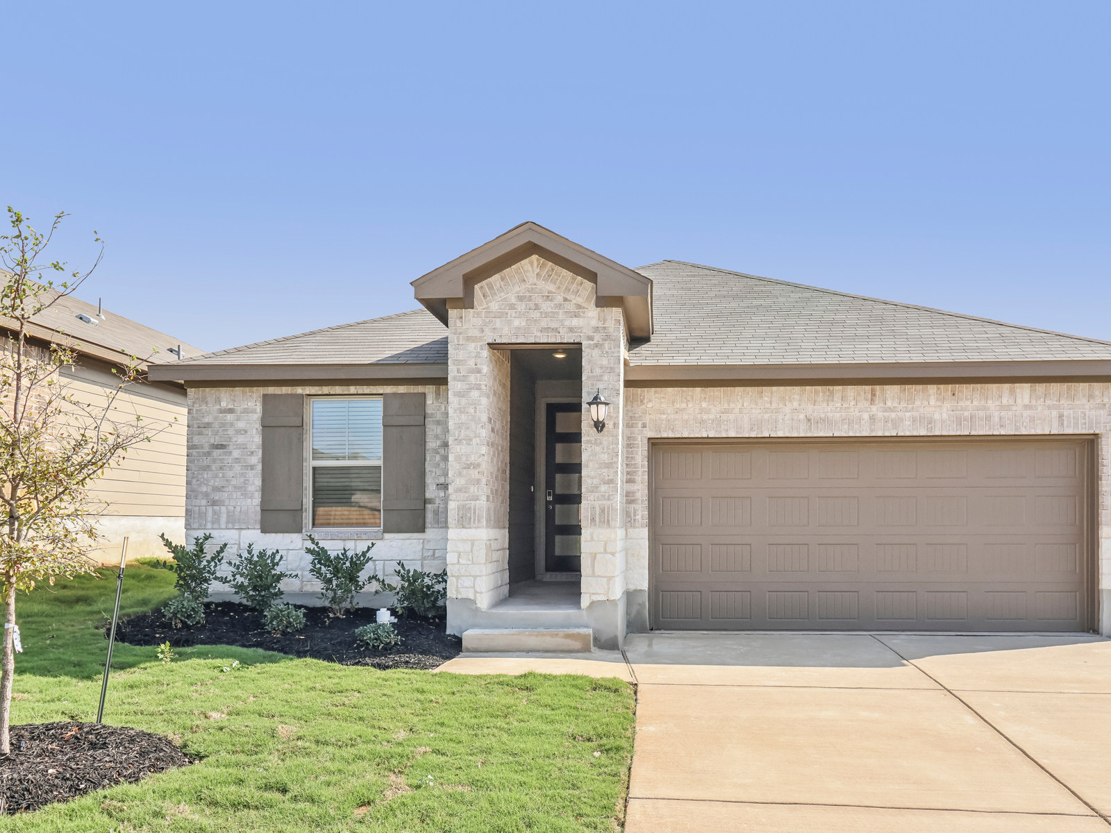 A Quick Move-in The Hughes (841) Floorplan