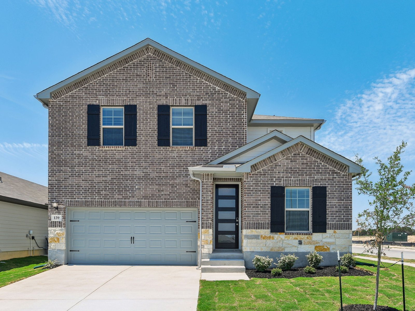 A Quick Move-in The Winedale (880) Floorplan