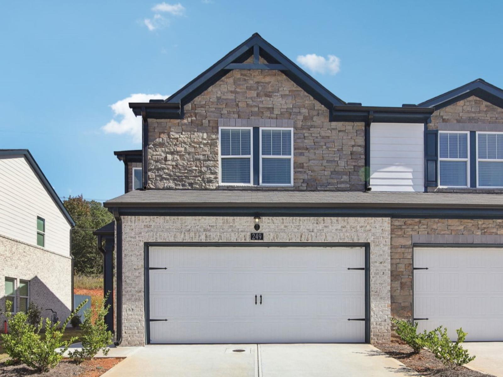 A Quick Move-in Pearl End Unit Floorplan