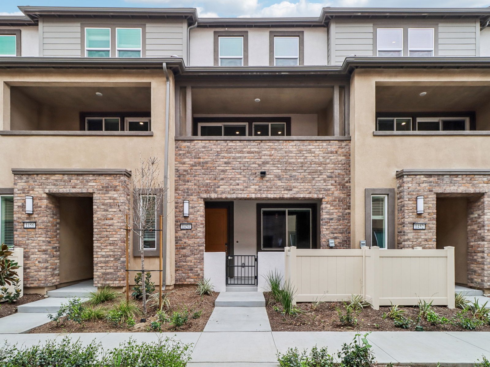 1637 floorplan exterior image taken at a Meritage Homes community in Pomona, CA.