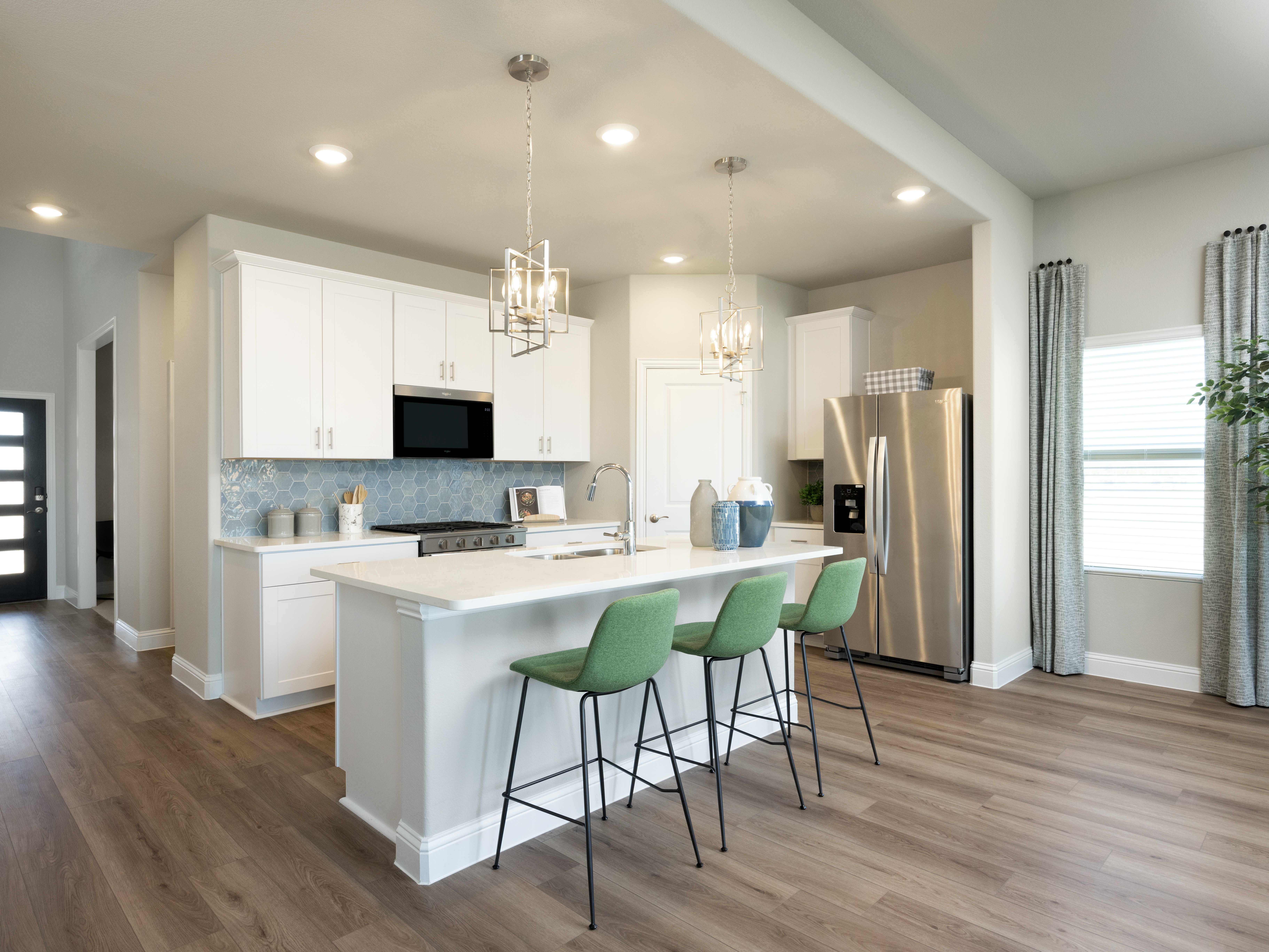 The Royal at 2113 Longchamp Lane, Seagoville, Texas: photo 2