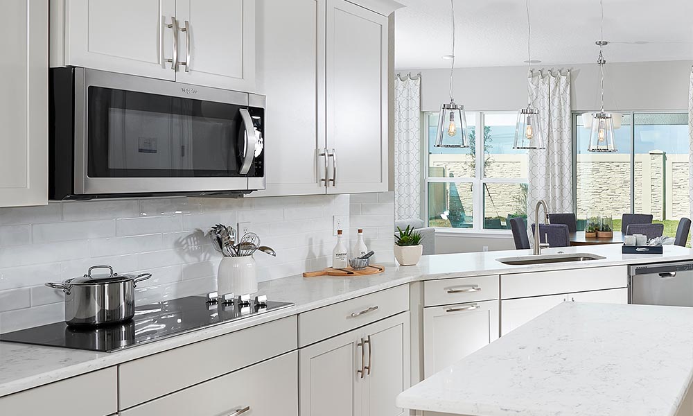ORL_Venezia_McKinley_ClassicWhite_T_kit_01_Cropped