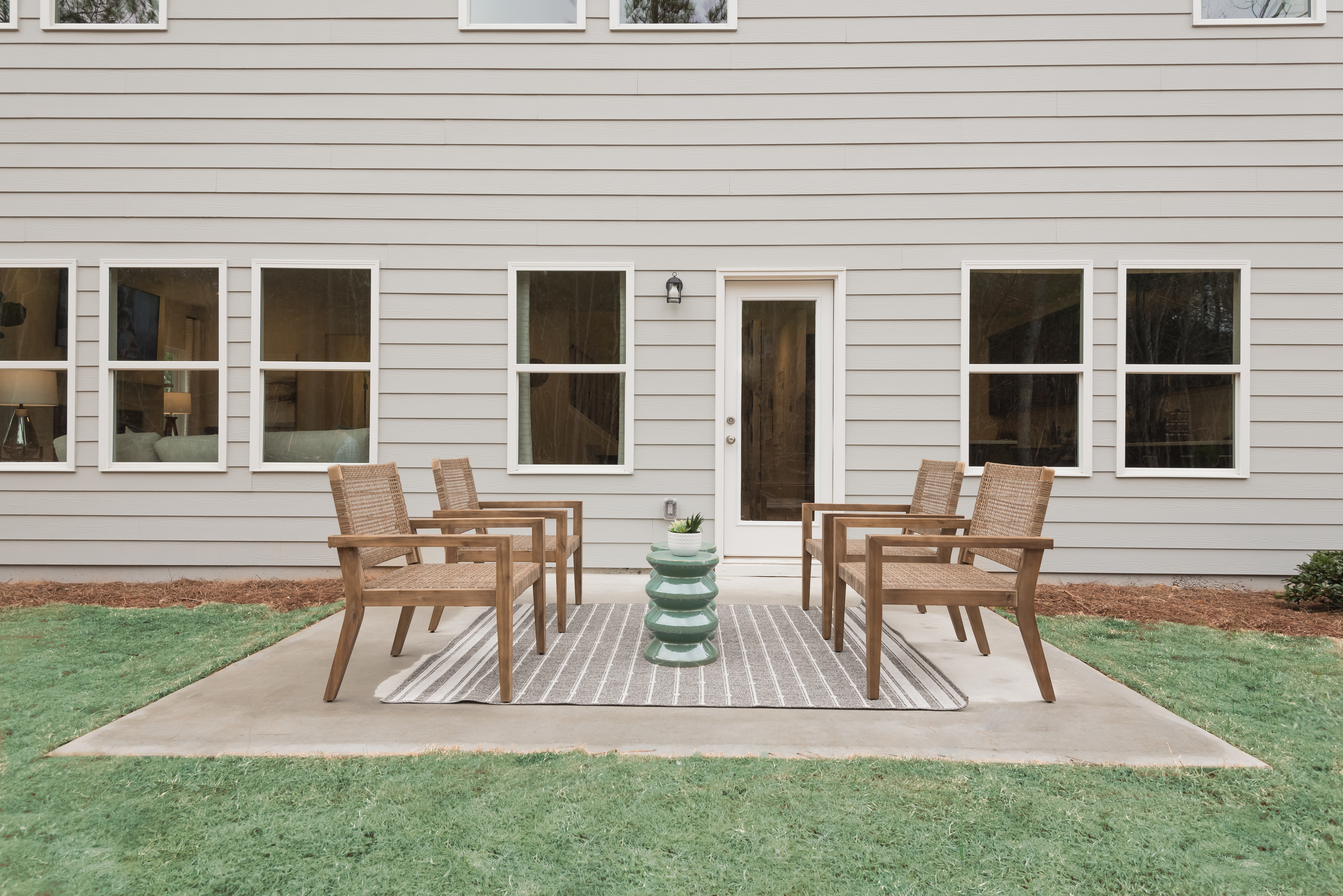 Welcome home to the Dakota floorplan at Oaks at Dawson.