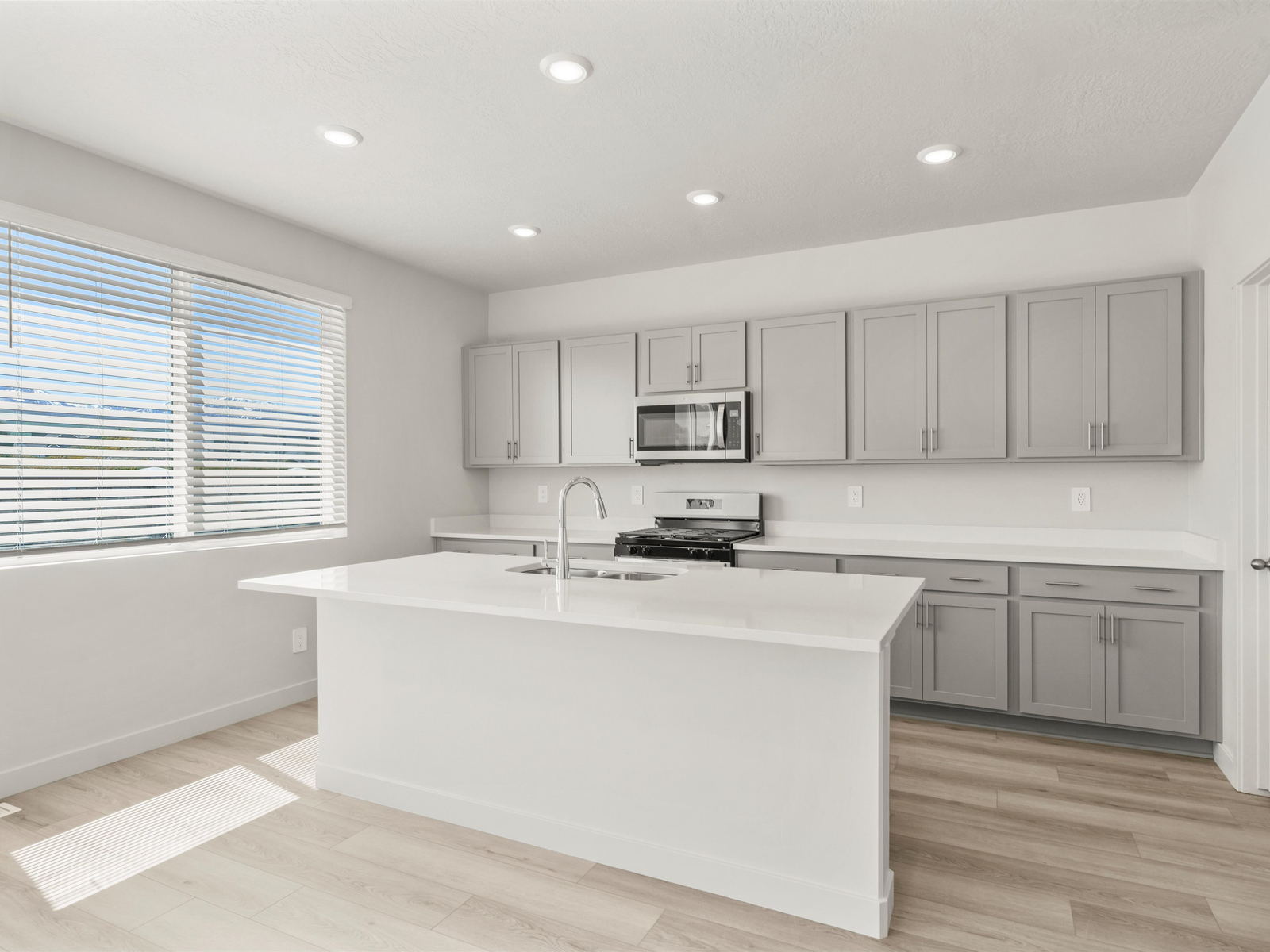A Quick Move-in Pine Floorplan