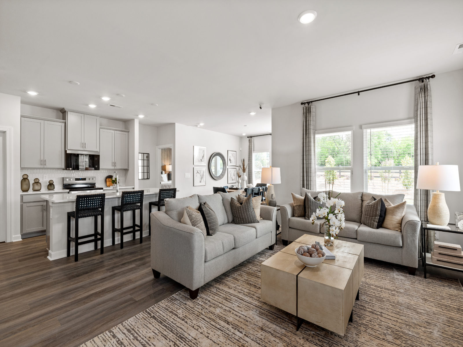 Step inside the bright, open-concept Chandler floorplan.