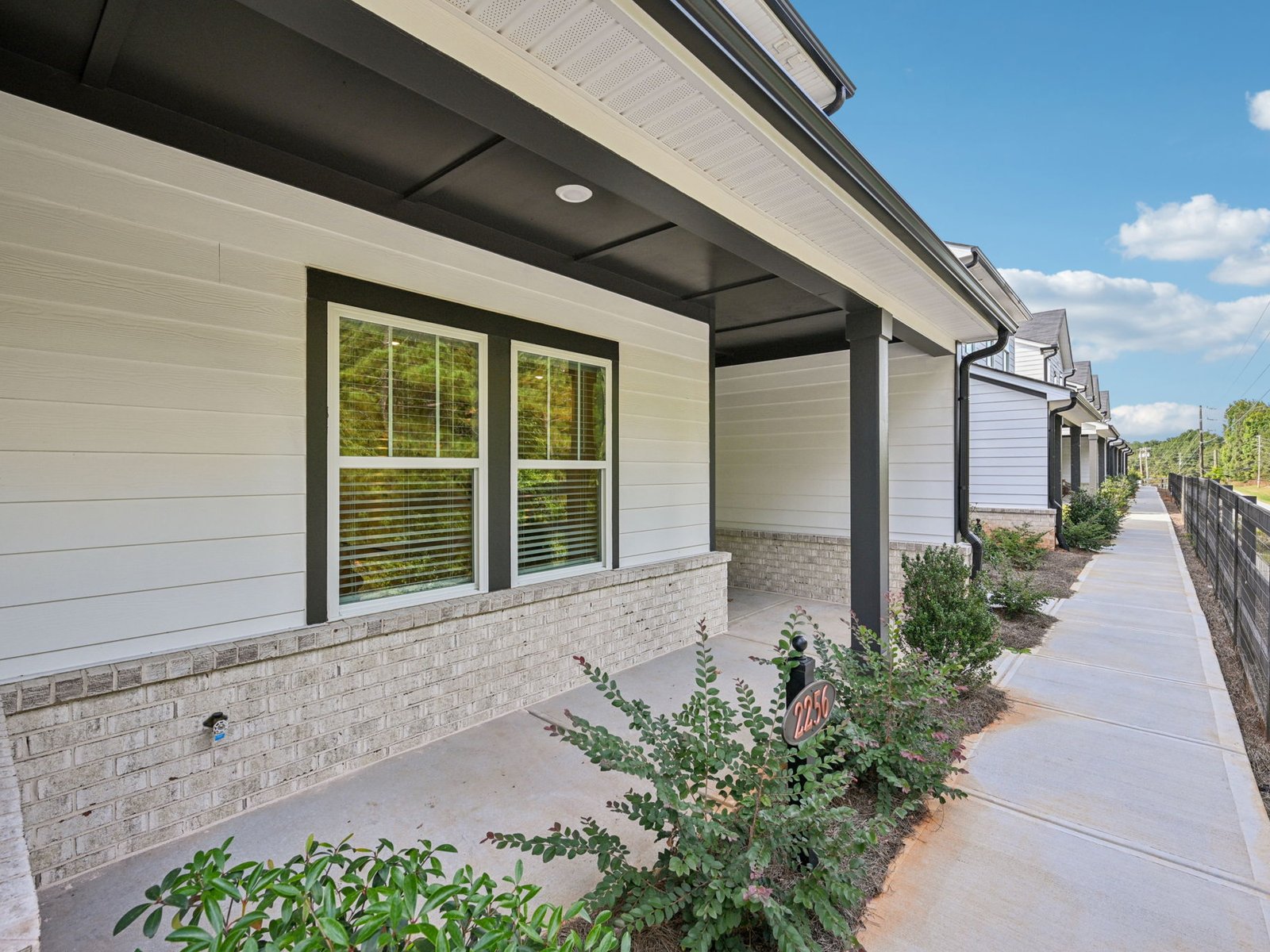 A Quick Move-in Lancaster Interior Unit Floorplan