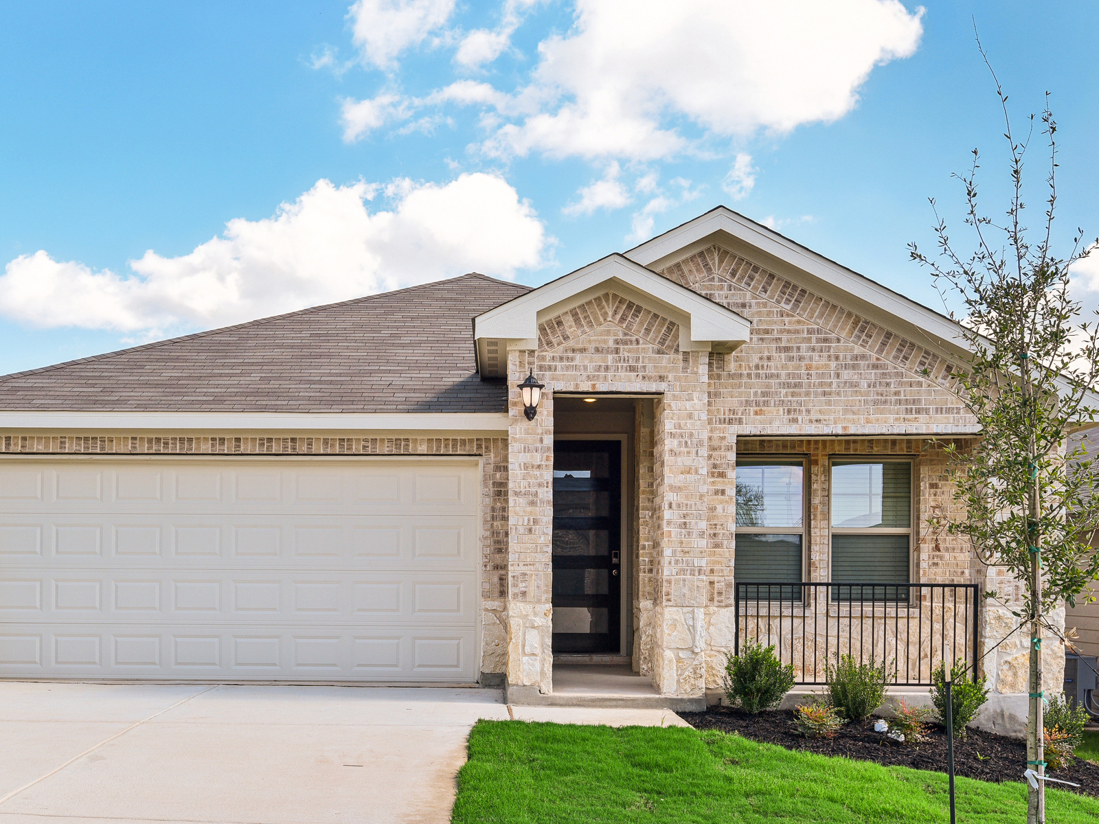 A Quick Move-in The Allen (840) Floorplan