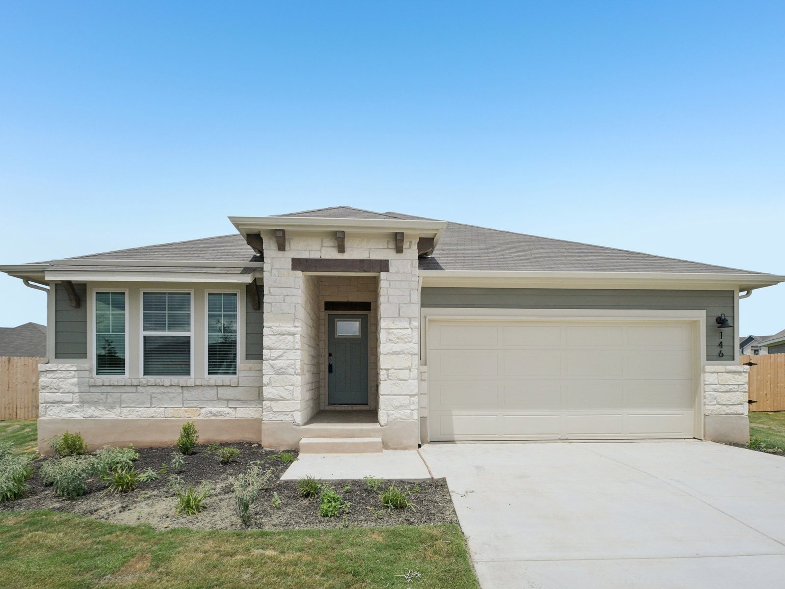 A Quick Move-in The Henderson (404) Floorplan