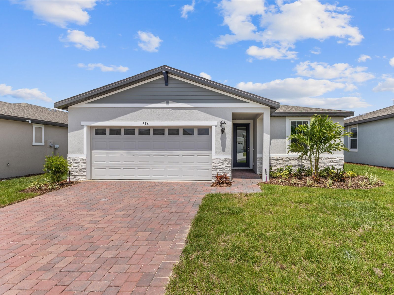 A Quick Move-in Daphne Floorplan