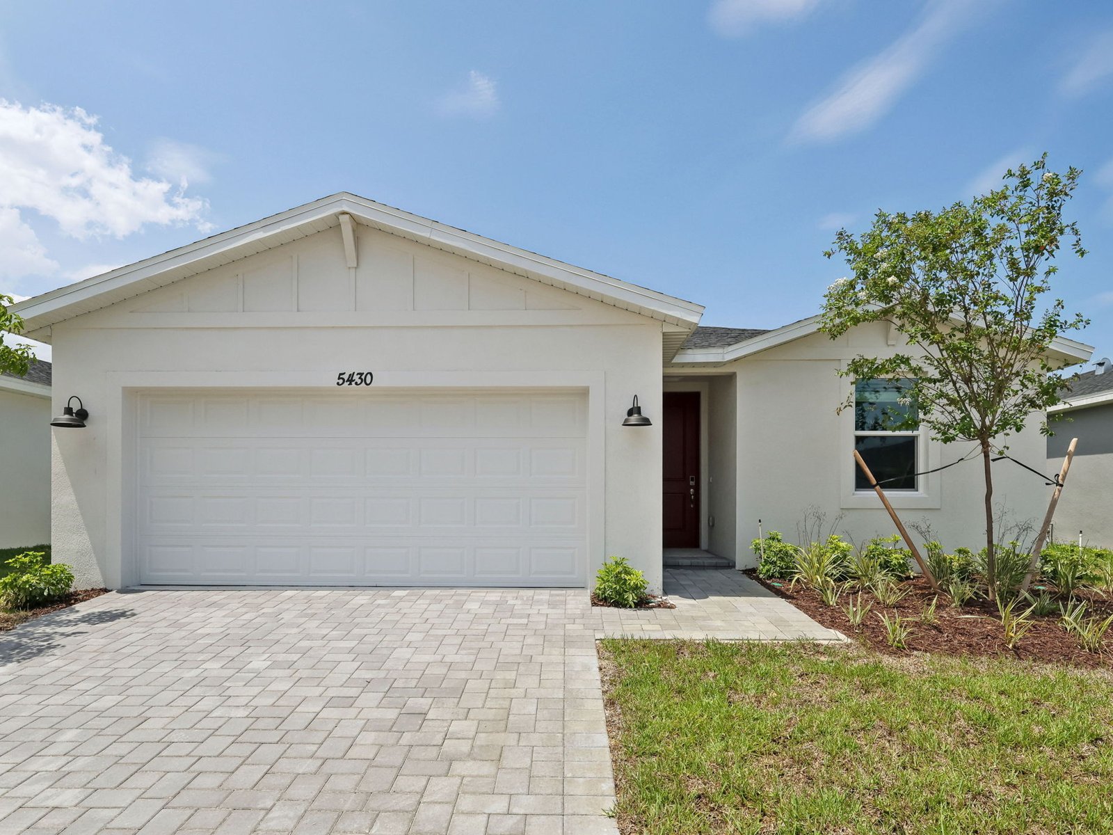 A Quick Move-in Daphne Floorplan