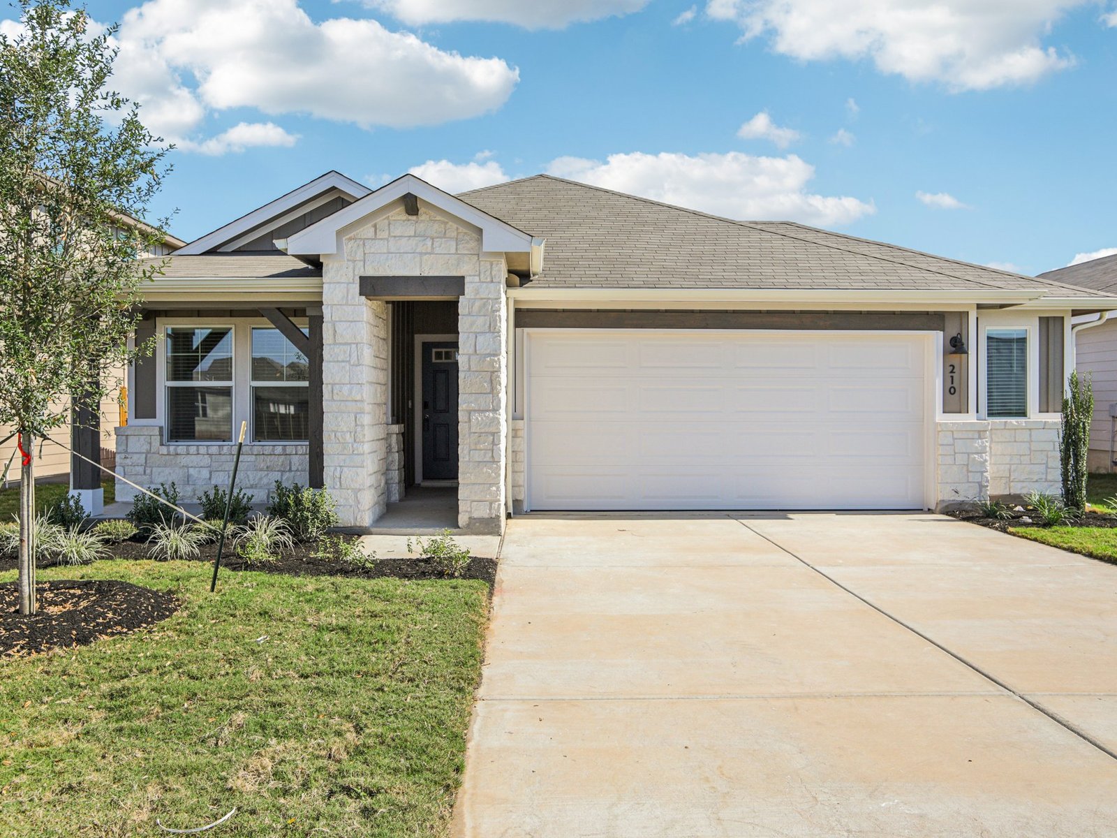 A Quick Move-in The Callaghan (830) Floorplan