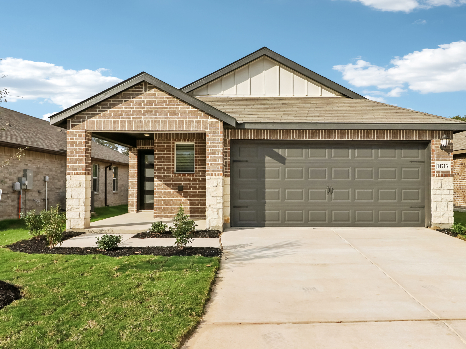 A Quick Move-in Cascade (330) Floorplan