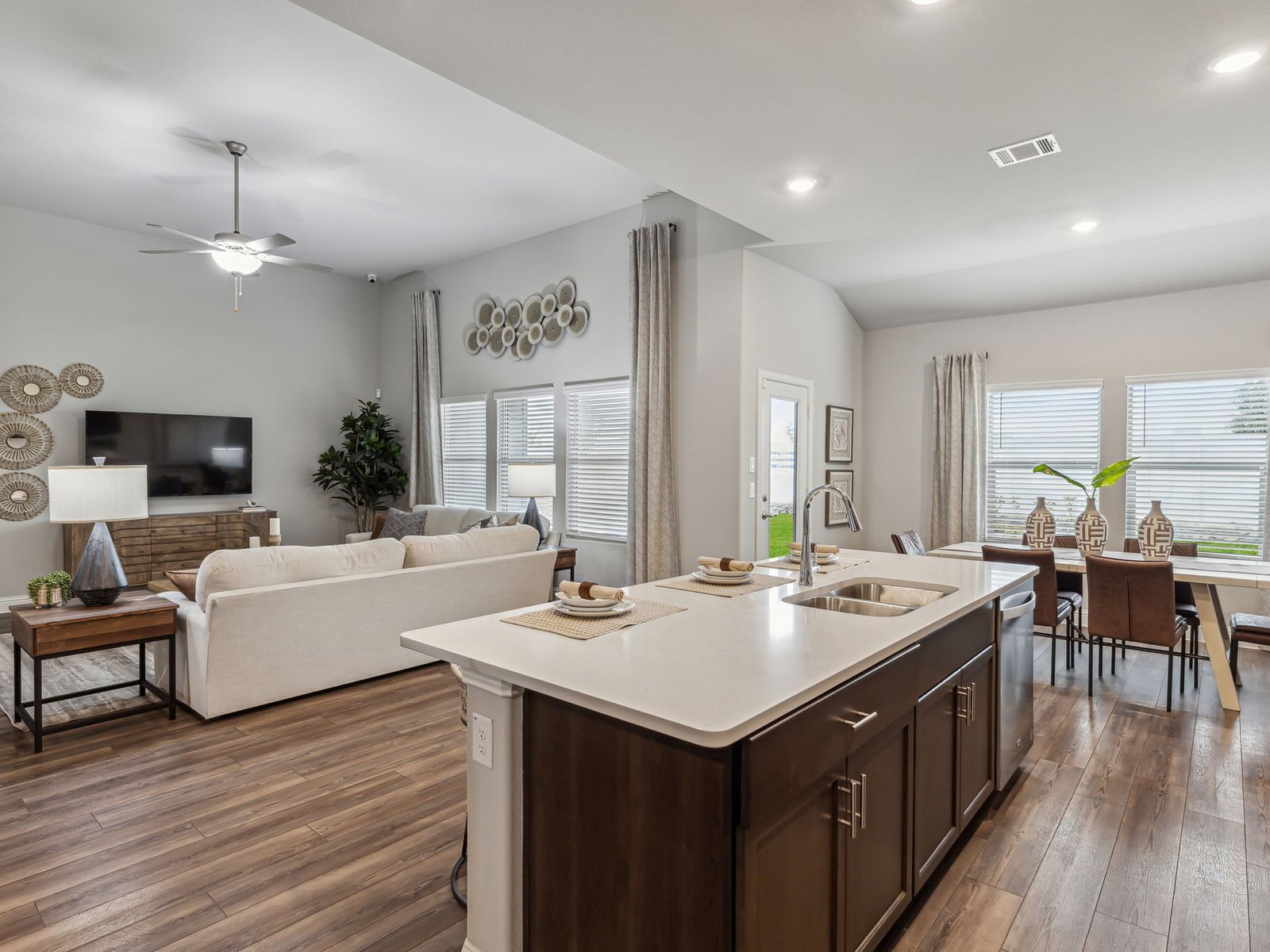 The Abington at 4107 Benbrook Drive, Farmersville, Texas: photo 3