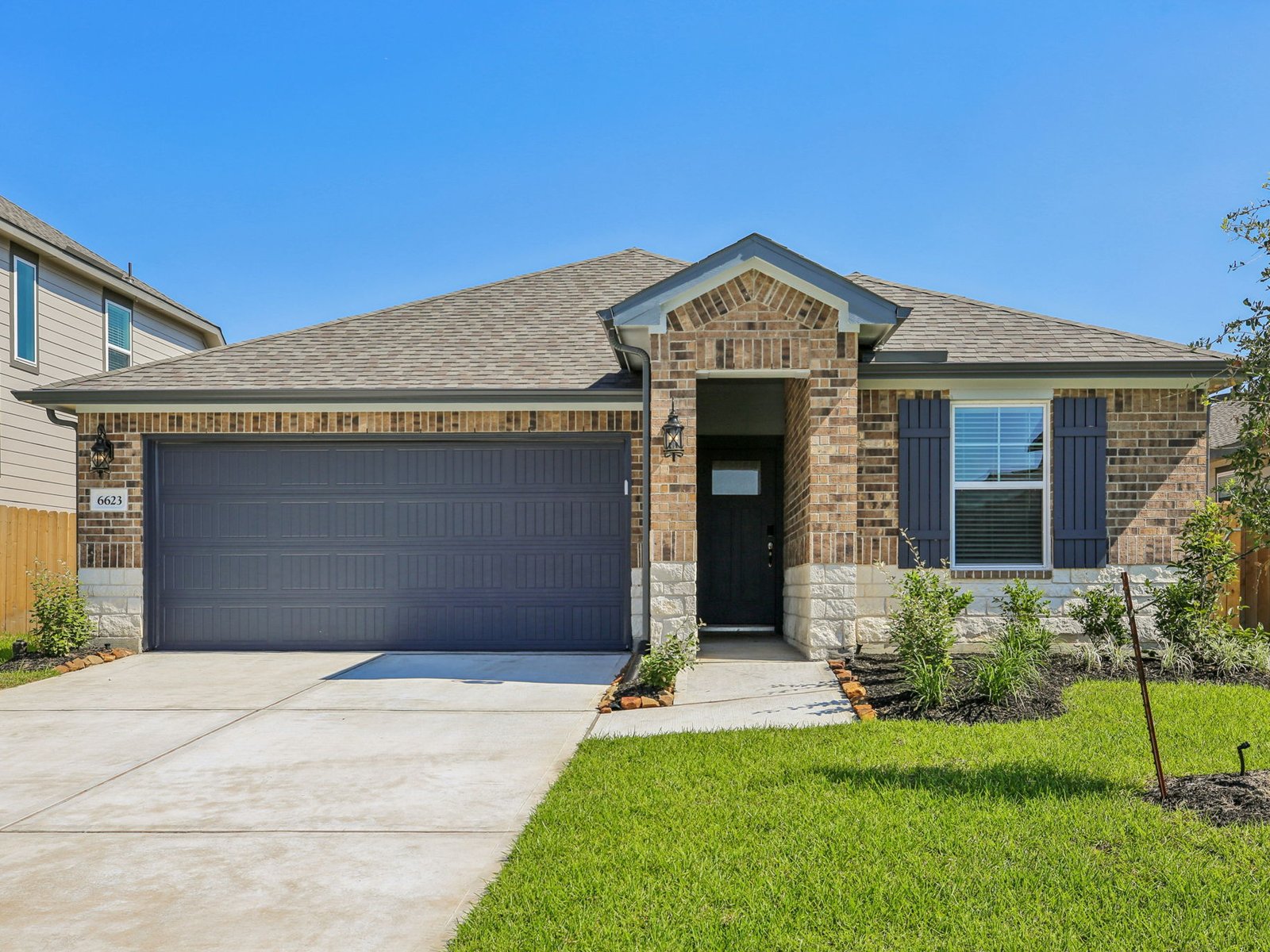 A Quick Move-in The Hughes (841) Floorplan