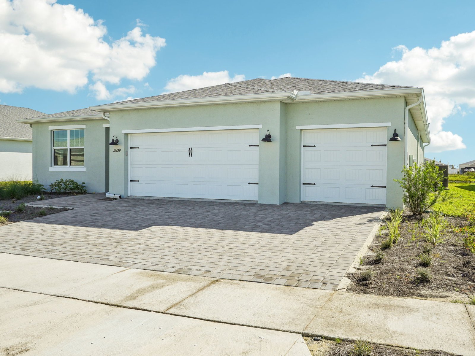 Exterior of the Willet floorplan at 16429 Marsh Lane