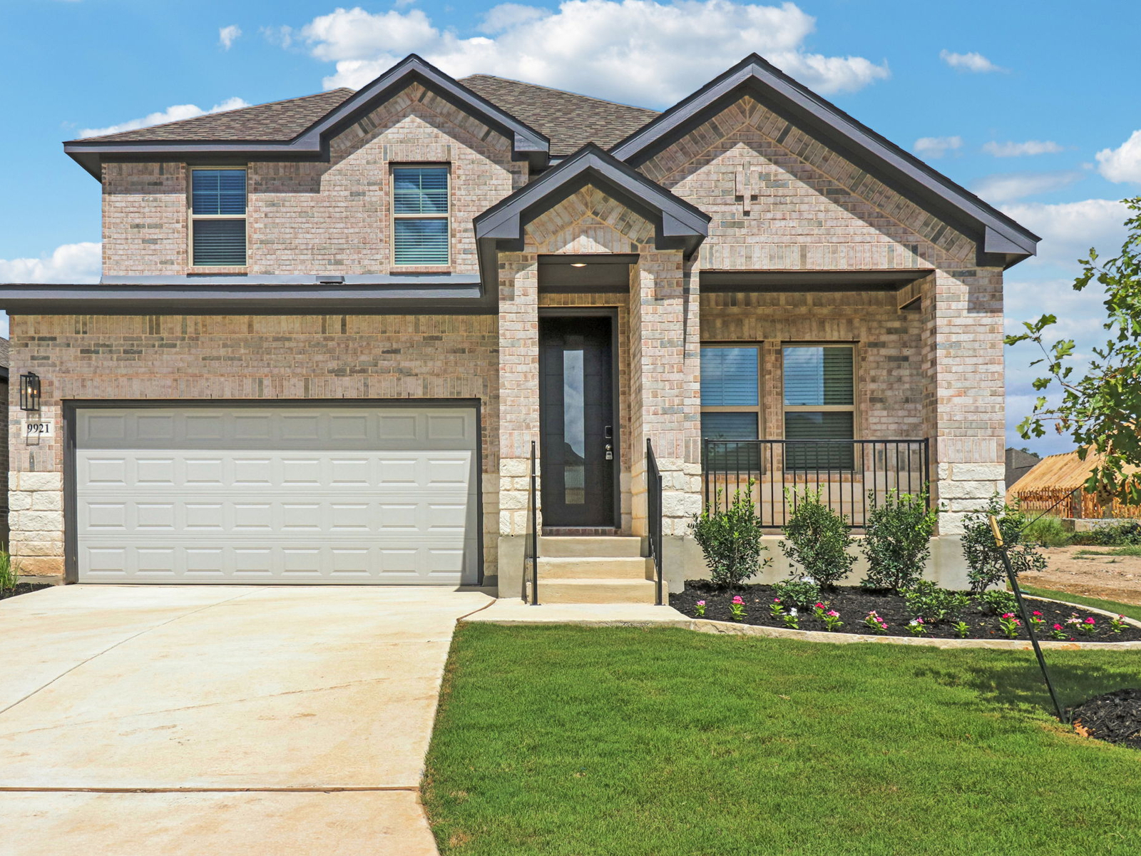 A Quick Move-in The Allen (840) Floorplan