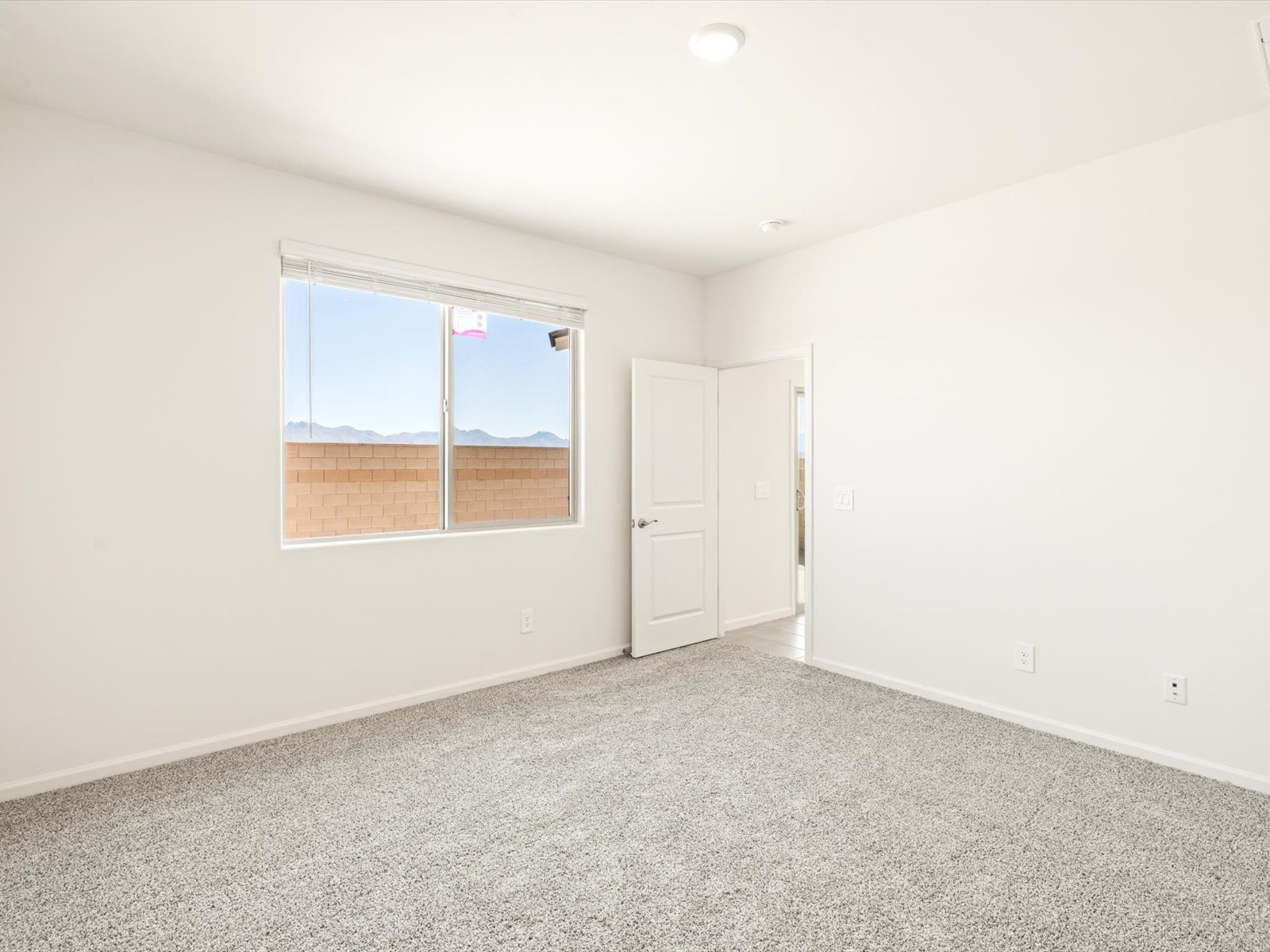 Welcome to the 1320 floorplan.