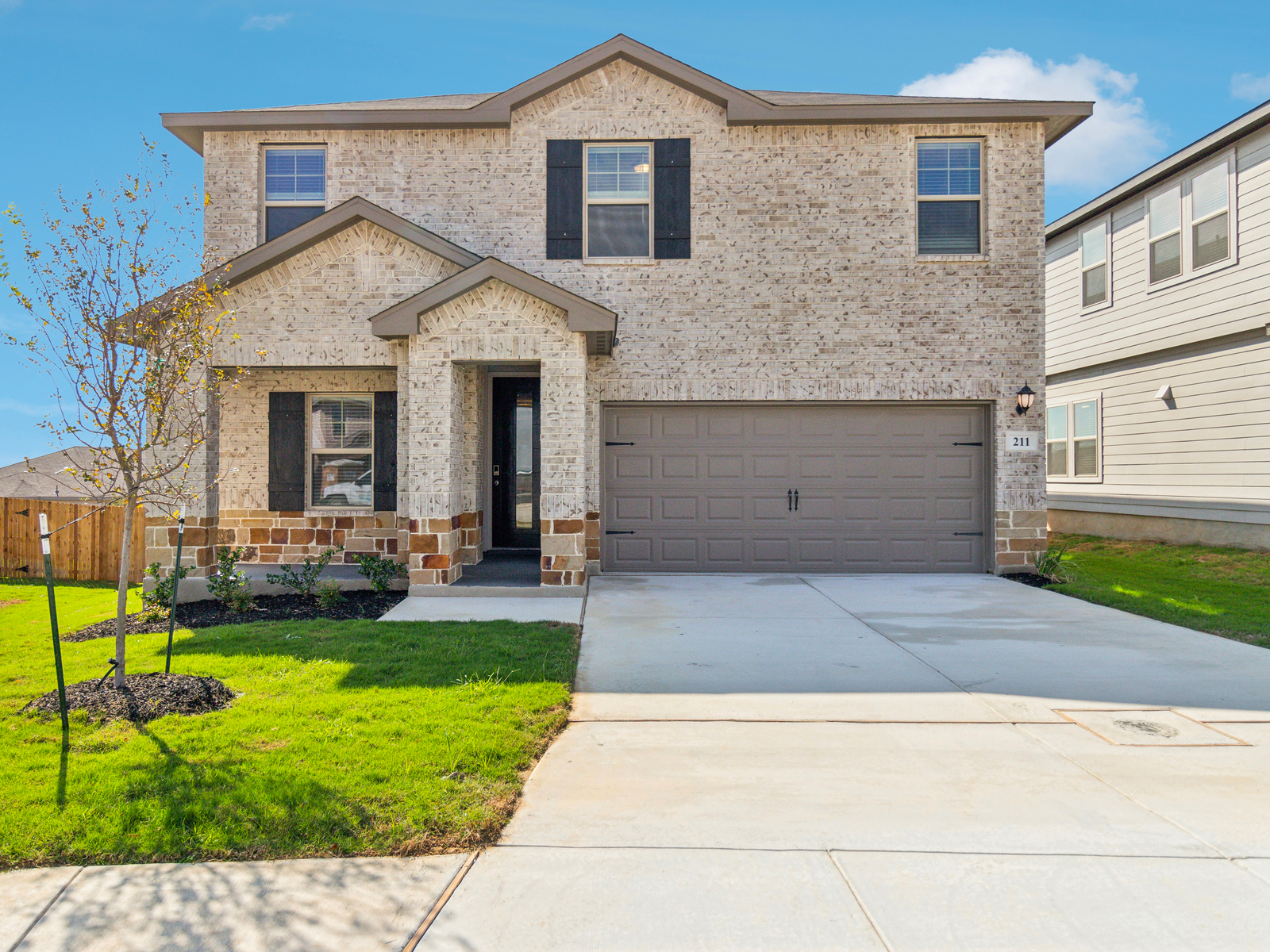 A Quick Move-in The McCoy (860) Floorplan